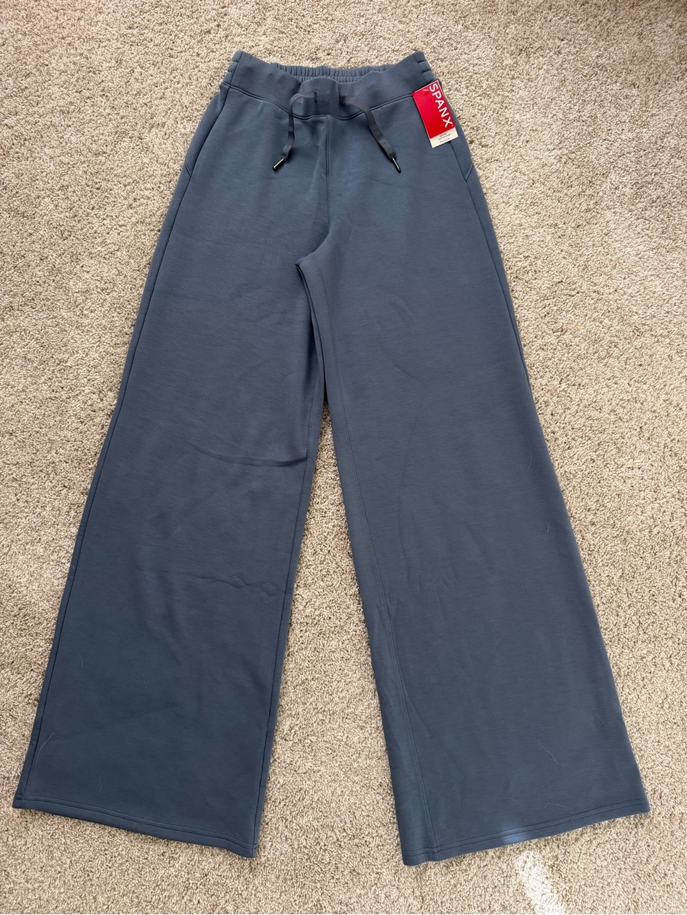 SPANX NWT AirEssentials Wide-Leg Small Tall